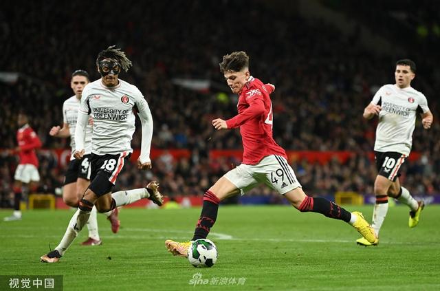 他们团队成 他们团队成